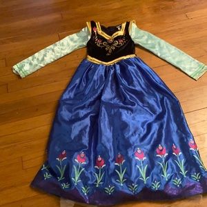 Anna costume